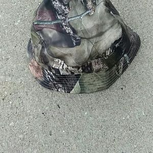 Camo bucket hat